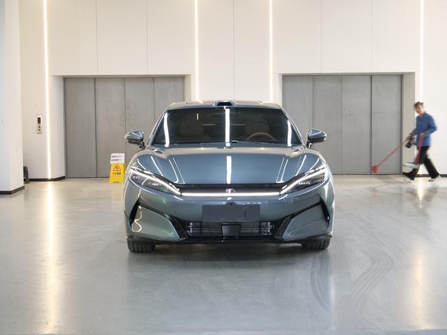 Certificated Pre-Owned BYD Han L DM 2025 DM-p 180KM 4WD LiDAR Flagship Edition