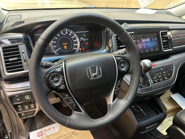 Certificated Pre-Owned Elysion 2016 2.4L Luxury Edition - u22559609