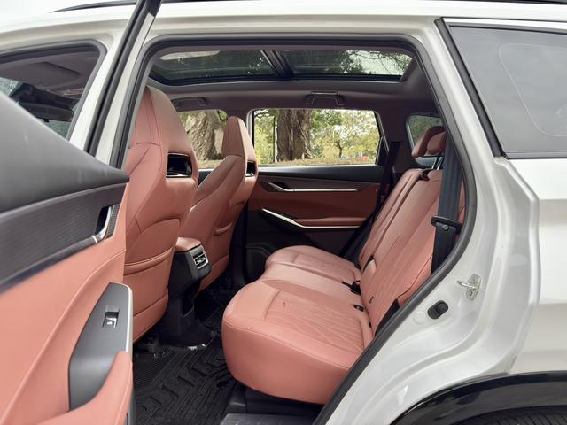 Certificated Pre-Owned Changan CS75 PLUS 2024 Third Generation Champion Edition 1.5T Automatic Intelligent Driving Powerful Navigation Model - u22176837