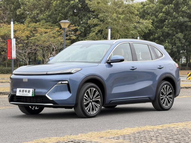 Certificated Pre-Owned Geely Galaxy Starship 7 EM-i 2025 120KM Pilot Edition -u22527414