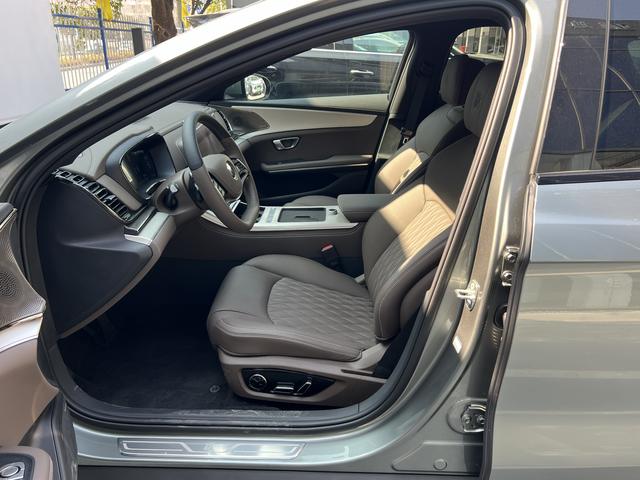 Certificated Pre-Owned BYD Han DM 2025 Long Range Intelligent Driving Edition DM-i 245KM Prestige Model -u22411289