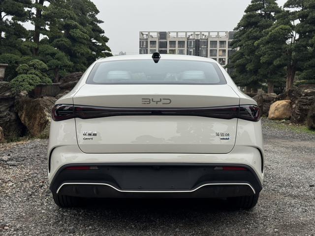 Certificated Pre-Owned BYD Seal 06DM 2025 Intelligent Driving Version DM-i 120KM Premium Edition -u22632918