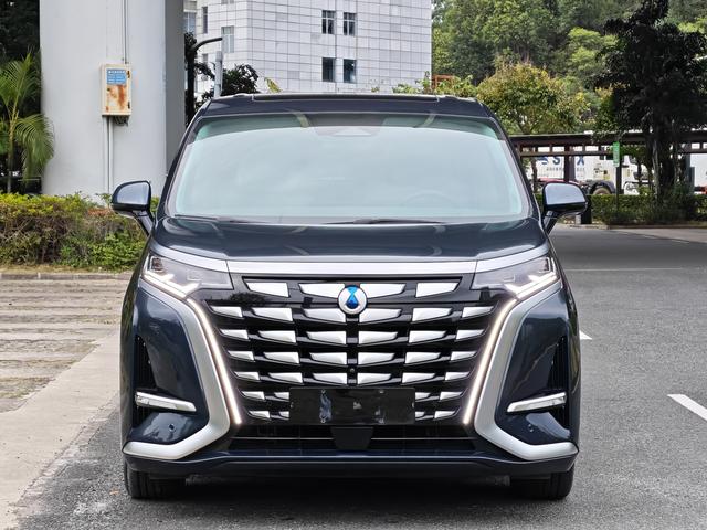 Certificated Pre-Owned Denza D9 DM 2022 Model 970 Four-Wheel Drive Flagship Version -u21623073