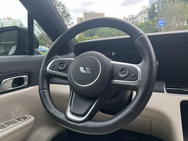 Pre - Owned 2020 Li ONE Extended - range 6 - seat Edition