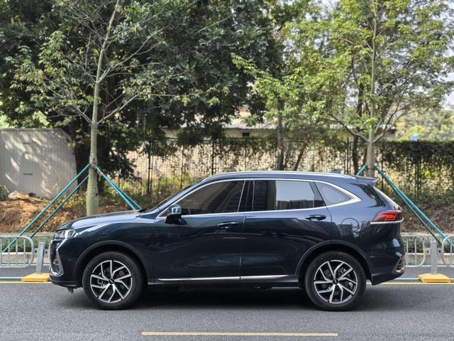 Certificated Pre-Owned Latte PHEV 2022 1.5T 4WD Extra Large Cup -u21939485