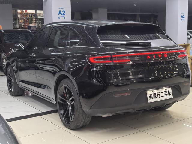 Certificated Pre-Owned Wenjie M5 2024 All-Electric Max Rear-Wheel Drive High-Level Intelligent Driving Version -u22575939