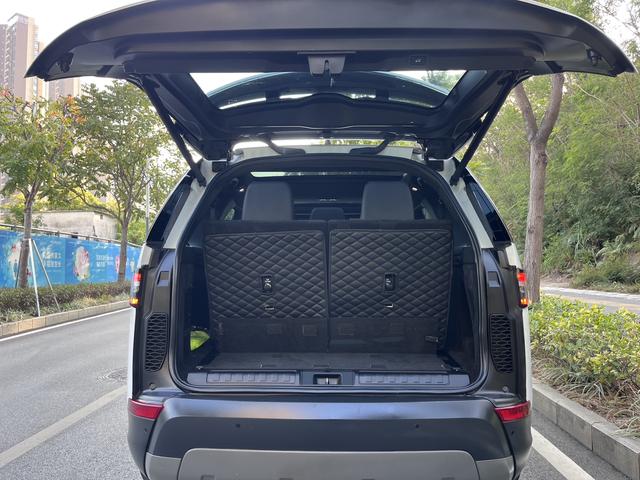 Certificated Pre-Owned Discovery 2019 3.0 V6 SE - u22334750