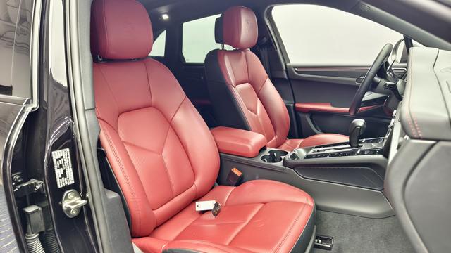 Certificated Pre-Owned Porsche Macan 2.0T 2023 Model - u22258773