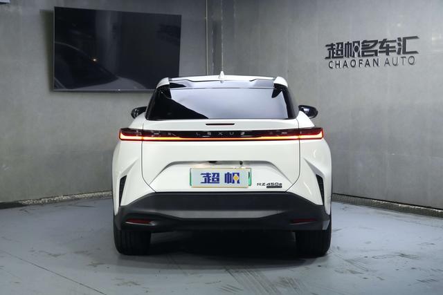 Pre-Owned Lexus RZ 2023 450e DIRECT4 Premium Edition