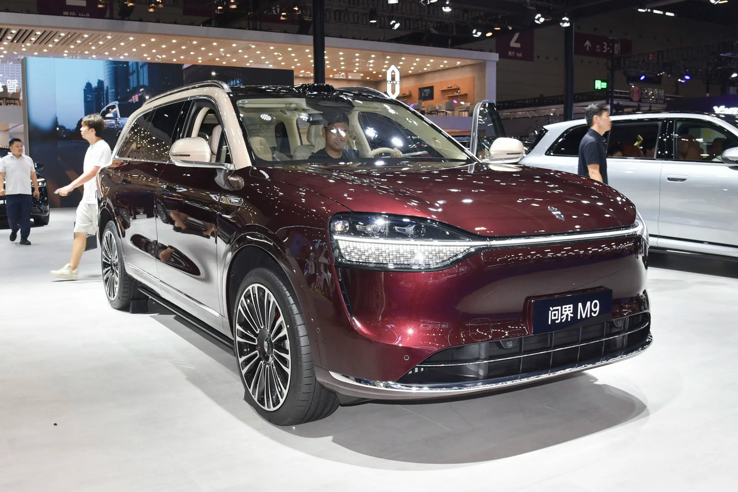 Seres Auto AITO M9-Híbrido REEV