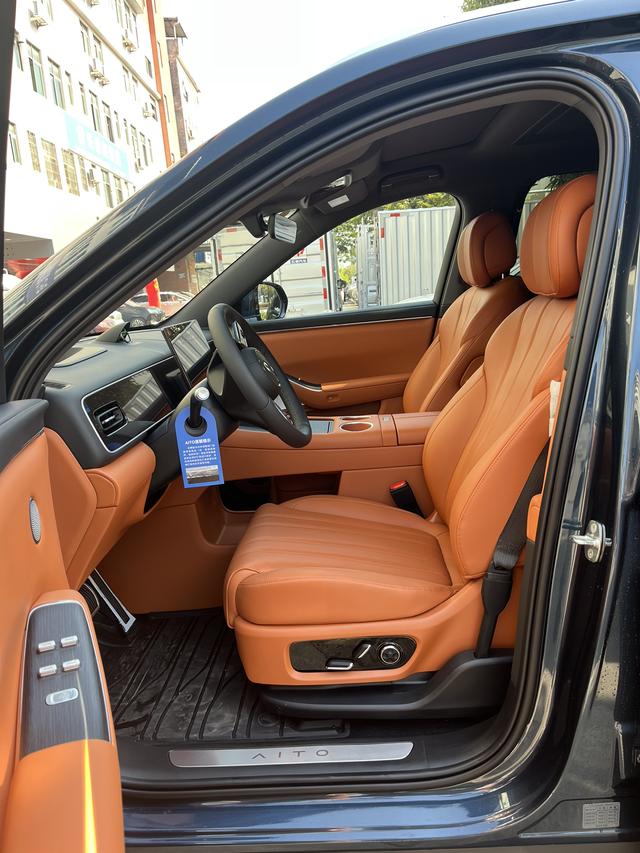 Certificated Pre-Owned Wenjie M7 2026 All-Electric Max Six-Seater Long-Range Version -u22451465