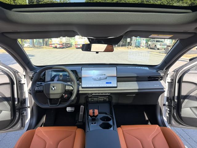 Certificated Pre-Owned Changan UNI-V 2025 Third Generation 2.0T Dynamic Edition - u22414750