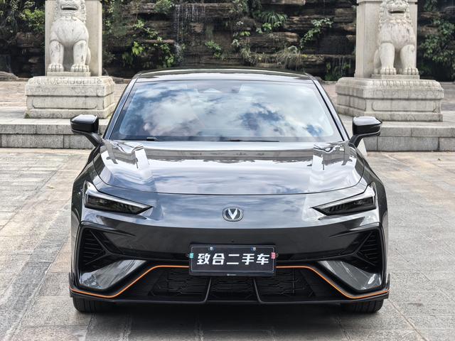 Certificated Pre-Owned Changan UNI-V 2025 Third Generation 1.5T 500Bar Premium Sporty Model - u22104333