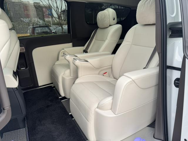 Certificated Pre-Owned Li Auto MEGA 2024 Ultra Edition -u21489507