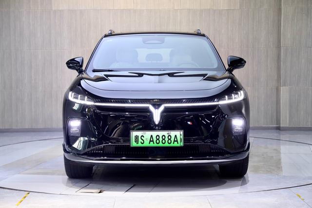 Certificated Pre-Owned VOYAH Zhiyin 2024 Long Range Super Charge Edition -u21263057