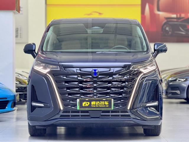 Certificated Pre-Owned Denza D9 DM 2022 970 4WD Flagship Edition