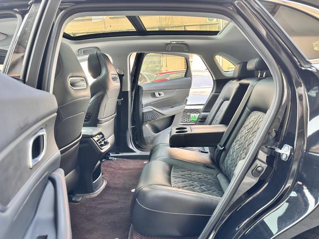 Certificated Pre-Owned Changan UNI-K Intelligent Electric iDD 2022 Edition Blue Whale iDD 1.5T 130km Premium Version -u22589556