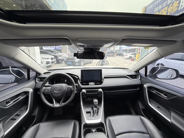Certificated Pre-Owned RAV4 Rongfang 2021 2.0L CVT Two-Wheel Drive Fashion Edition - u17393475