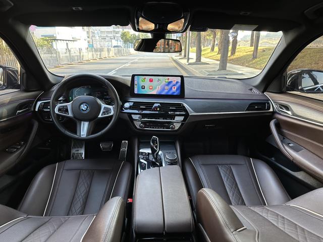 Certificated Pre-Owned BMW 5 Series PHEV 2022 Second Facelift 535Le M Sport Package -u22743556