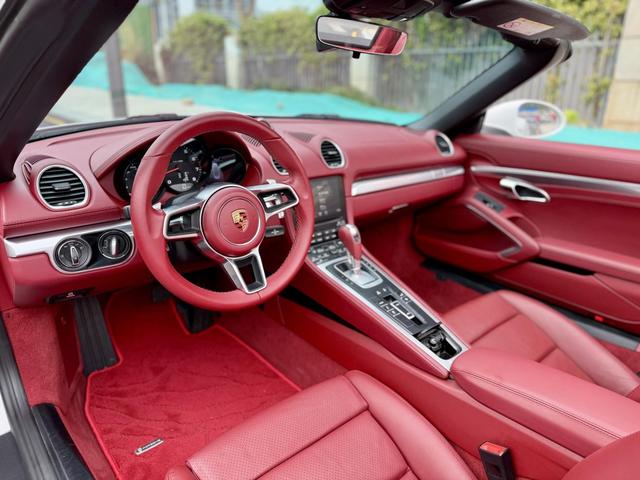 Certificated Pre-Owned Porsche 718 2018 Boxster 2.0T - u22724575