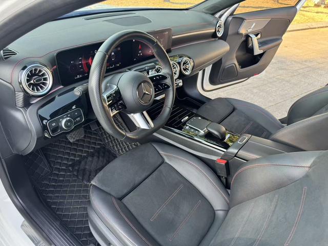 Certificated Pre-Owned Mercedes-Benz A-Class 2023 A 200 L Sport Sedan Fashion Edition - u22405141