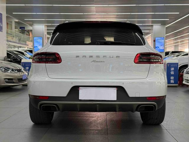 Certificated Pre-Owned Porsche Macan 2016 Macan 2.0T - u22572856