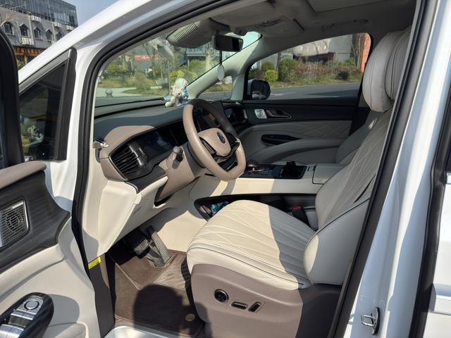 Certificated Pre-Owned Denza D9 DM 2022 Edition 970 Four-Wheel Drive Flagship Model -u22218086