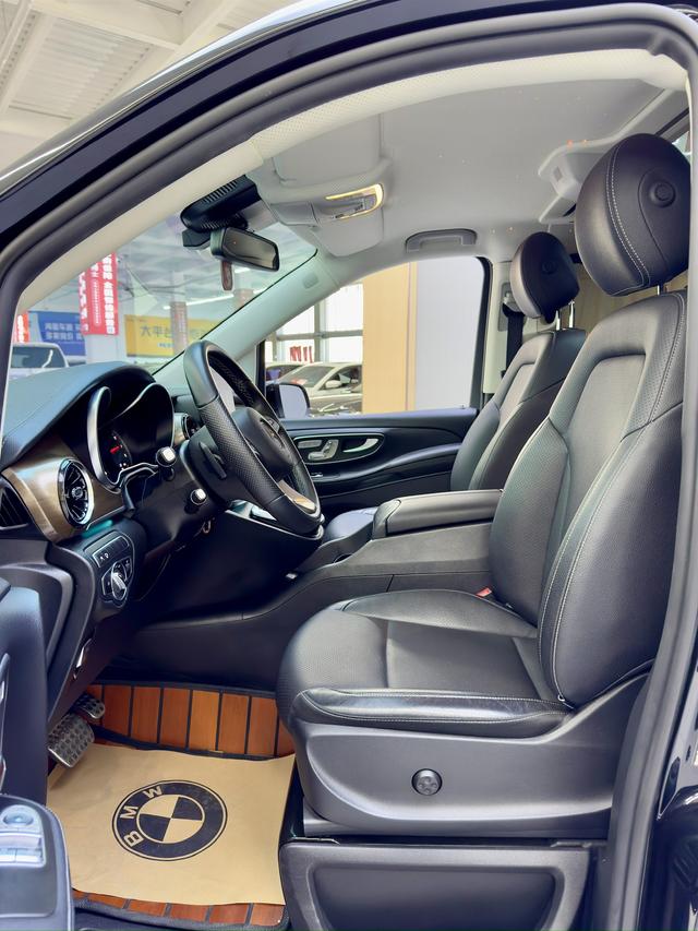 Certificated Pre-Owned Mercedes-Benz V-Class 2020 V 260 Exclusive Edition - u22054857