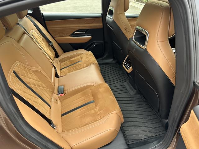 Certificated Pre-Owned Mazda EZ-6 2024 Extended Range 200 Premium Edition -u22134828