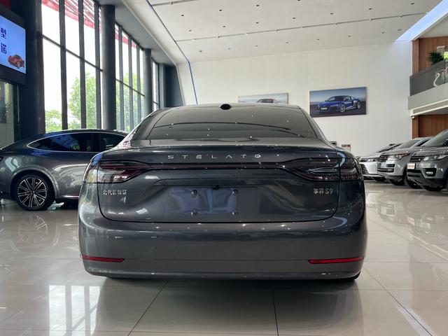 Certificated Pre-Owned Xiangjie S9 2024 All-Electric Four-Wheel Drive Ultra