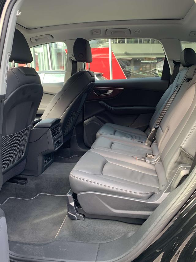 Certificated Used Audi Q7 2024 45 TFSI Quattro S Line Black Warrior Edition - u22068010