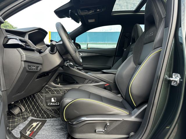 Certificated Pre-Owned Lynk & Co 06 EM-P 2023 PHEV Remix Hero -u21671341