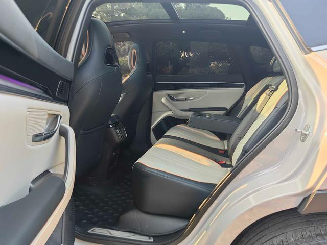 Certificated Pre-Owned BYD Song PLUS DM 2024 DM-i Honor Edition 150KM Flagship PLUS -u22600192