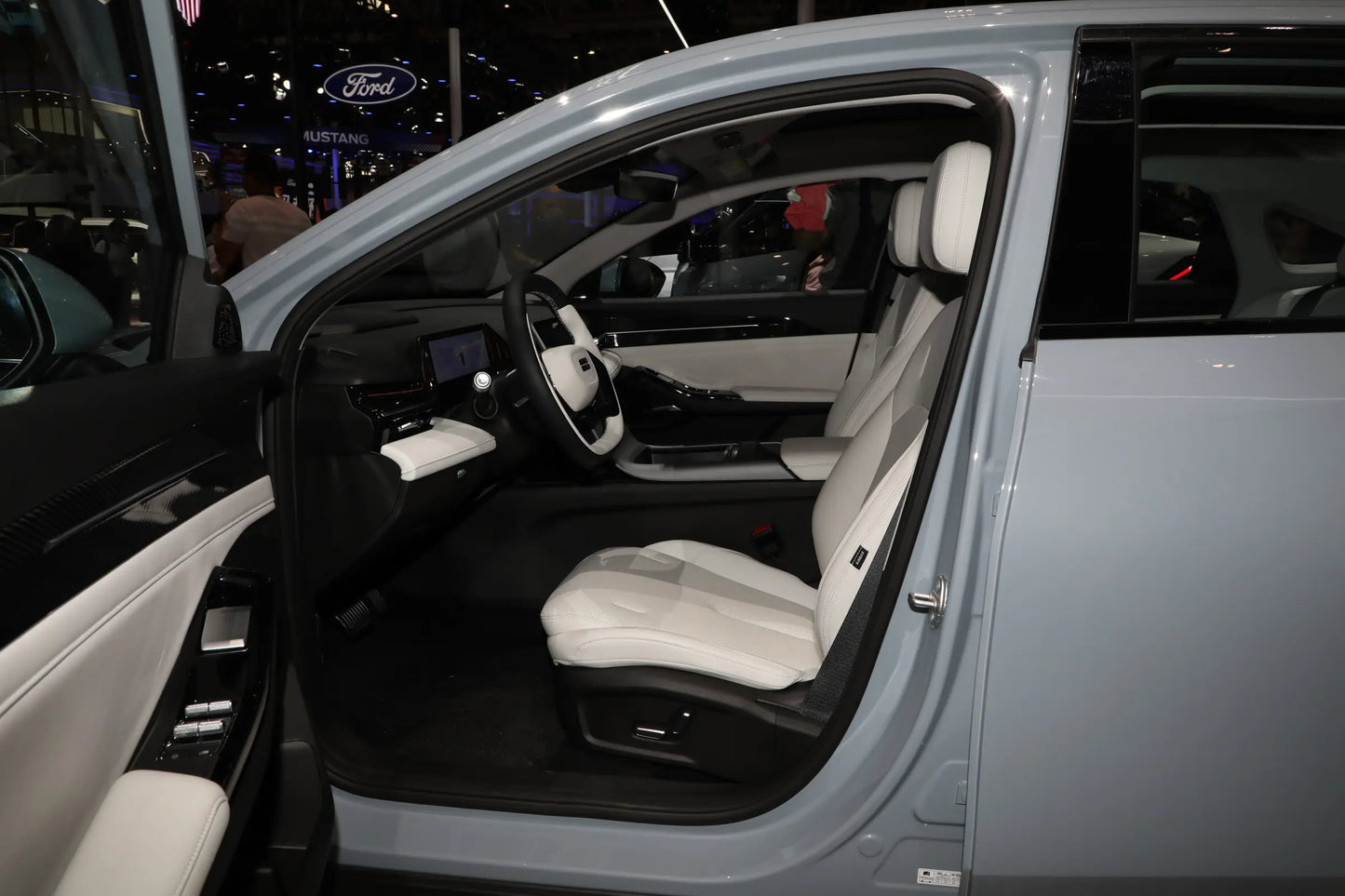 Geely Galaxy Galaxy L6 - Híbrido PHEV