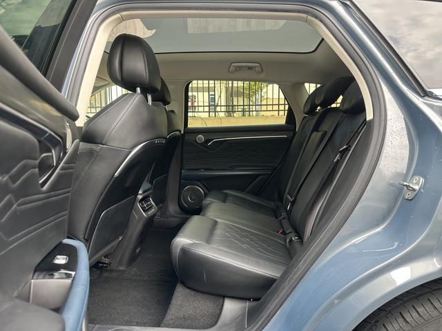 Certificated Pre-Owned VOYAH FREE 2021 4WD Standard Range-Extender Exclusive Luxury Package -u22753269