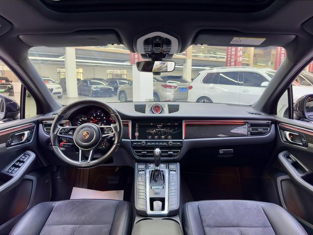 Certificated Pre-Owned 2018 Porsche Macan 2.0T - u22546974