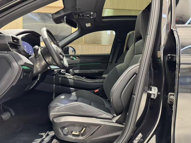 Certificated Pre-Owned Lynk & Co 01 2021 2.0TD Four-wheel Drive Night Edition - u22049444