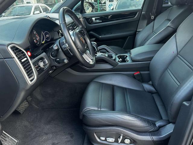 Certificated Pre-Owned Porsche Cayenne E-Hybrid 2019 Cayenne E-Hybrid 2.0T -u22717859