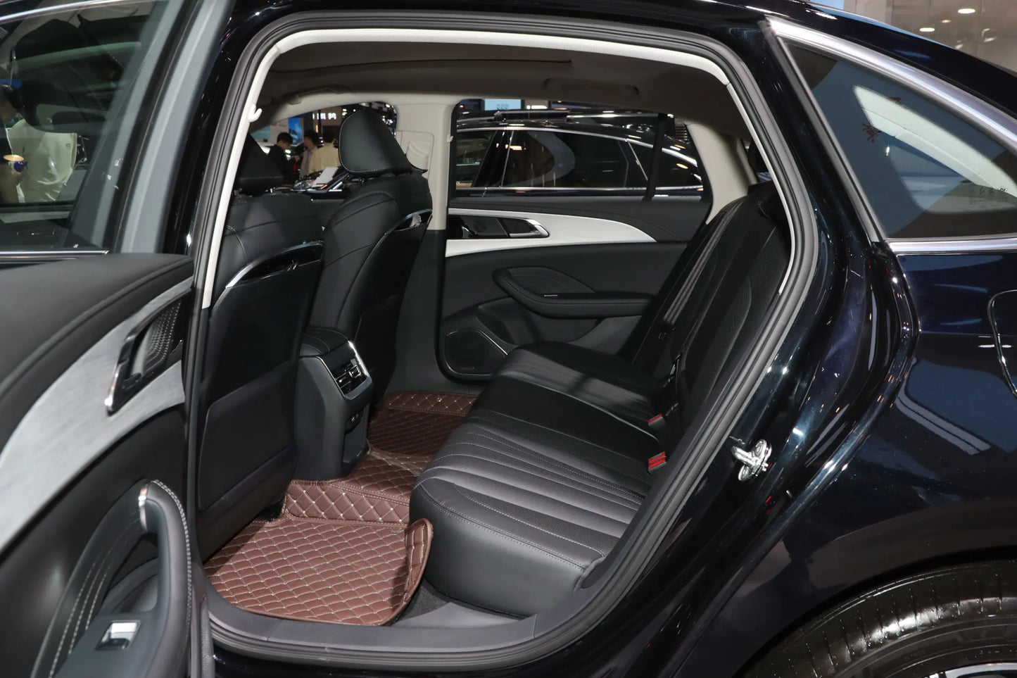 Hongqi H5 - Híbrido PHEV
