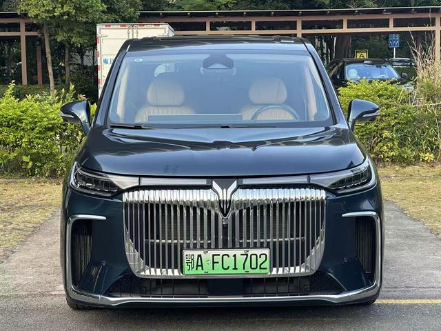 Certificated Pre-Owned VOYAH Dreamer PHEV 2025 4WD Flagship Kunpeng Edition -u21923316