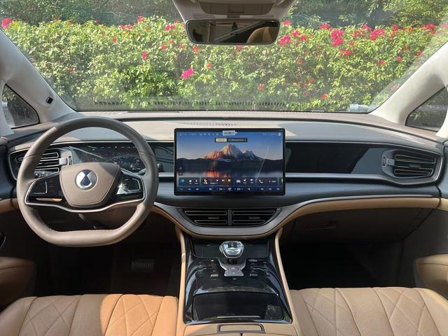 Certificated Pre-Owned Denza D9 DM 2022 970 4WD Flagship Edition -u22348759