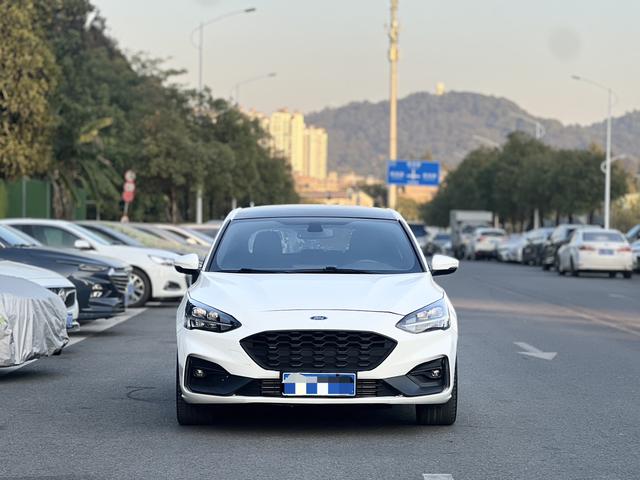 Certificated Pre-Owned Ford Focus 2021 Hatchback EcoBoost 180 Automatic ST Line - u22428479