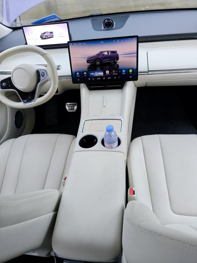 Pre-Owned AITO R7 2024 Model Pure Electric 100kWh Ultra 4WD Version