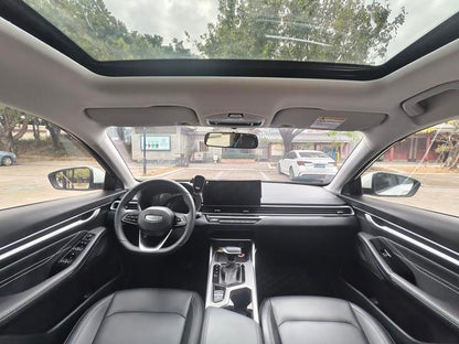 Certificated Pre-Owned Geely Emgrand 2025 4th Generation 1.5L CVT Premium Edition - u22611337