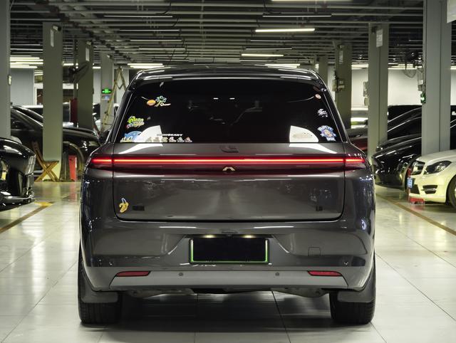 Pre-Owned Li L8 2023 Air Edition