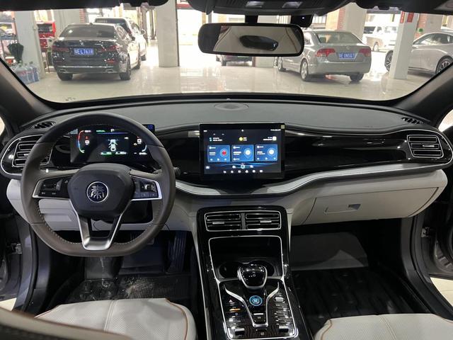 Certificated Pre-Owned BYD Qin PLUS DM 2023 DM-i Champion Edition 120KM Leading Model -u19910600