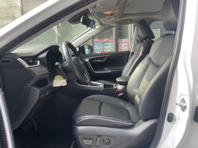 Certificated Pre-Owned RAV4 Rongfang 2021 2.0L CVT Two-Wheel Drive Fashion Plus Edition - u22426315
