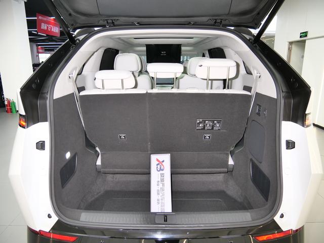 Certificated Pre-Owned XPENG X9 2025 All-Electric 702 4WD High-Performance Max -u22353069