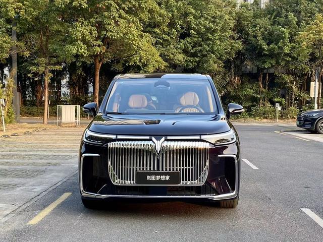 Certificated Pre-Owned VOYAH Dreamer PHEV 2025 4WD Flagship Kunpeng Edition -u22600139