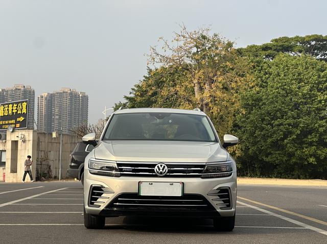 Certificated Pre-Owned Tiguan L PHEV 2019 430PHEV Hybrid Luxury Edition -u22716467